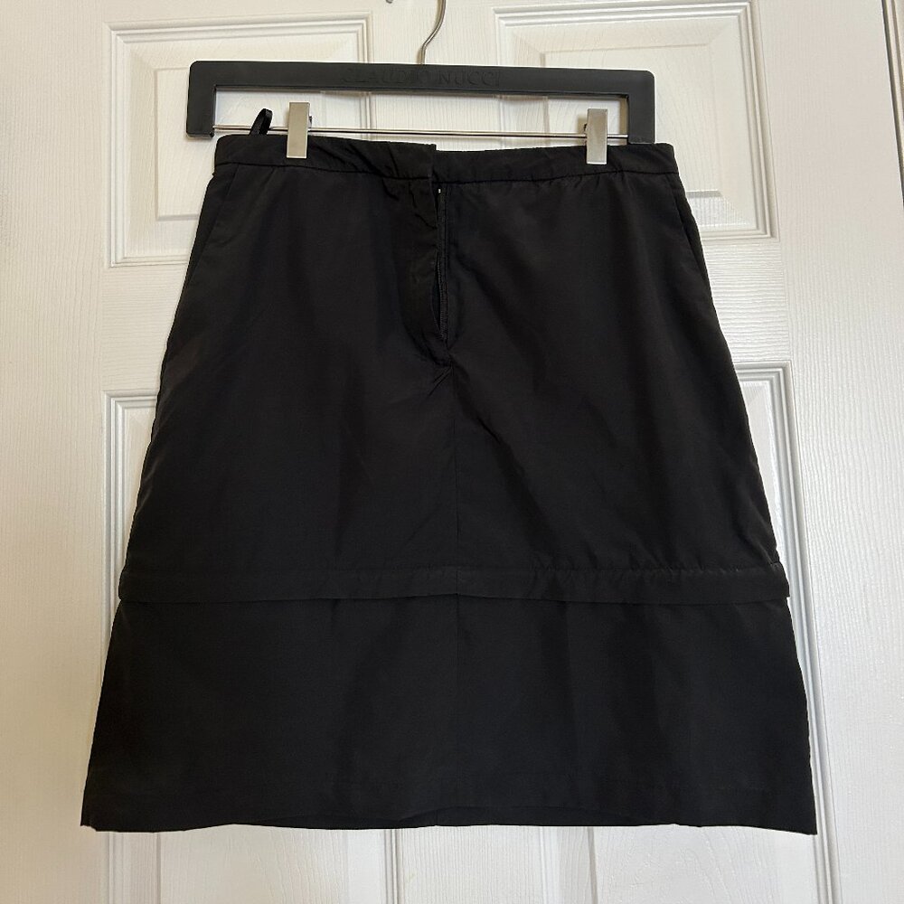 Unique 90s Calvin Klein black skirt